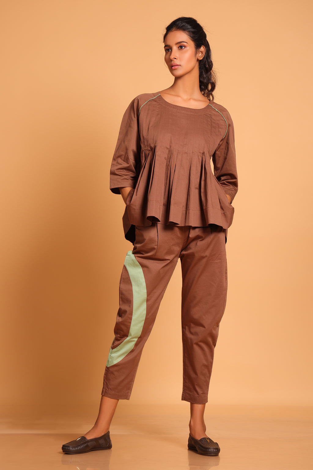 Casual Chic Cotton Pleated Ensemble Co-ord Set - Brown 2